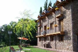 Apartamentos Casa Chuandervera casa rural en Laspaules (Huesca)