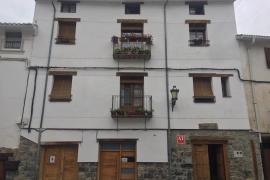 Apartamentos La Casa del Reloj casa rural en Enciso (La Rioja)