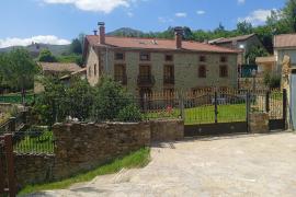 Corral Casiano casa rural en Robledo De La Guzpeña (León)