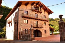 Casa Rural Barbenea I y II casa rural en Oronoz-mugaire (Navarra)