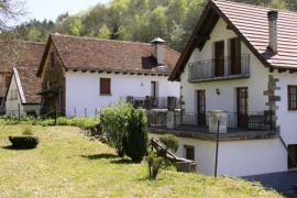 Janet Etxea casa rural en Izalzu (Navarra)