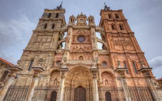 9 lugares imprescindibles para visitar en Castilla Y León
