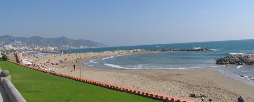 Resultado de imagen de Playa Riera Xica sitges