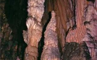 Expectacular ruta por la Cueva de Galiana